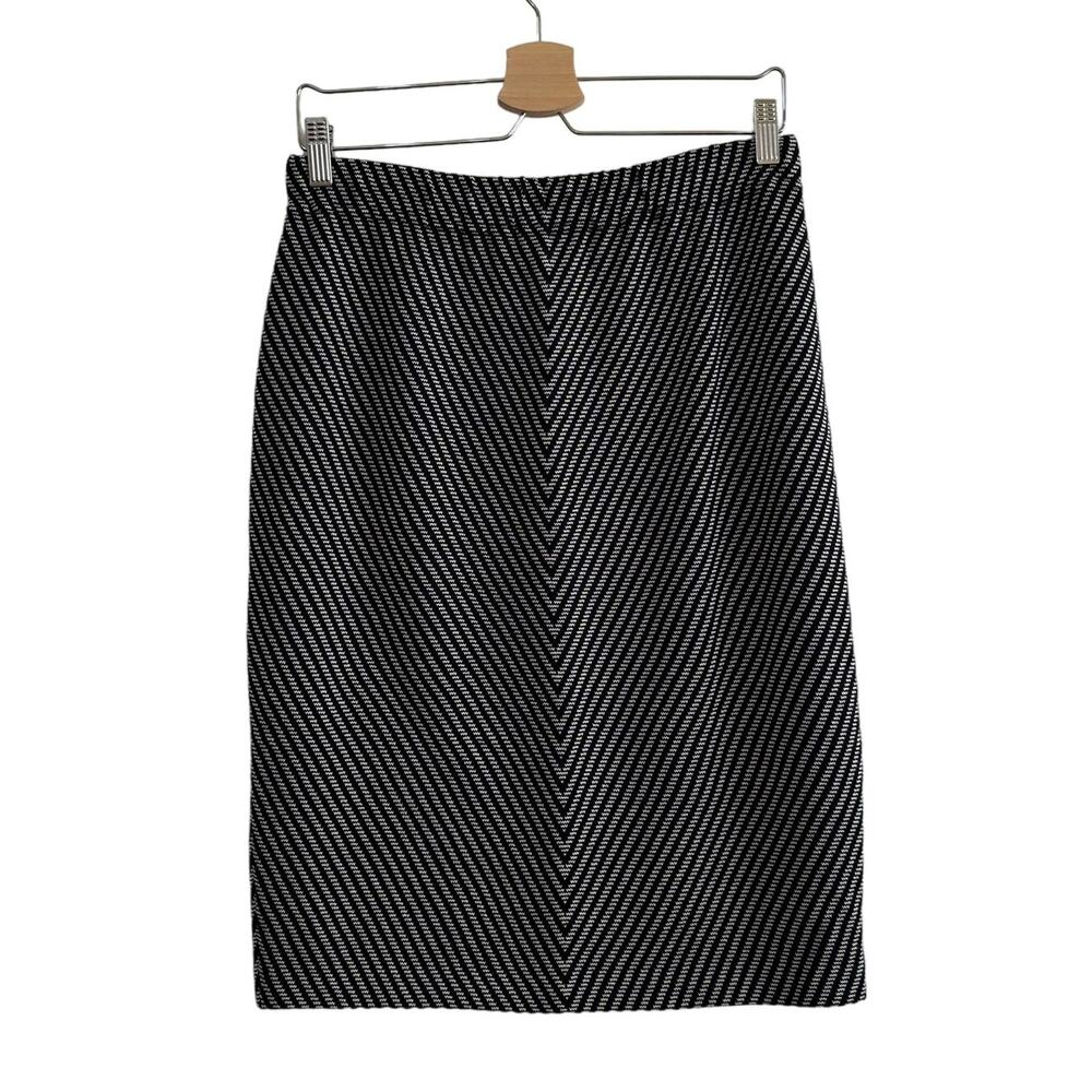 St. John Collection Santana Knit Chevron Print Pencil Skirt Size 8